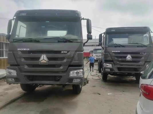 Handgetriebe Grauer Sinotruk Schwerlastwagen 6*4 Traktorlastwagen Rohrloser Reifenentwurf