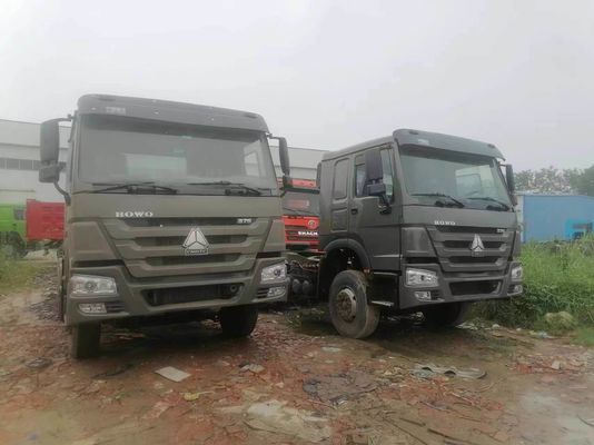 Handgetriebe Grauer Sinotruk Schwerlastwagen 6*4 Traktorlastwagen Rohrloser Reifenentwurf