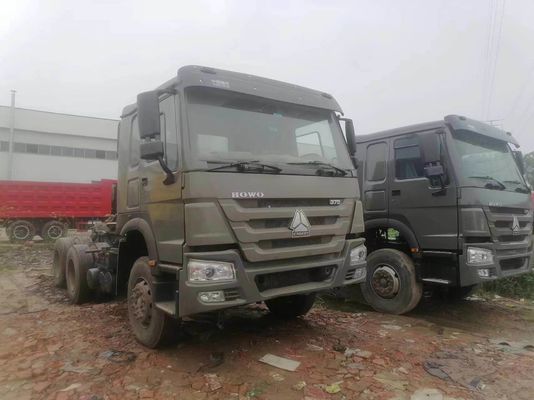 Handgetriebe Grauer Sinotruk Schwerlastwagen 6*4 Traktorlastwagen Rohrloser Reifenentwurf