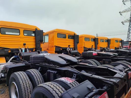 Radial Reifen Design Shacman Traktor Truck F3000 400L 336-420PS 50 mit orangefarbenen Sitzen≤5