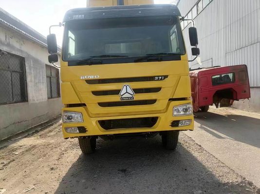 8500x2500x3600mm Sinotruk HOWO 6*4 Traktor Lkw Schwerlastwagen mit Rohrlosen Reifen Design