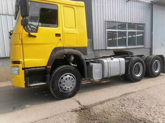 8500x2500x3600mm Sinotruk HOWO 6*4 Traktor Lkw Schwerlastwagen mit Rohrlosen Reifen Design