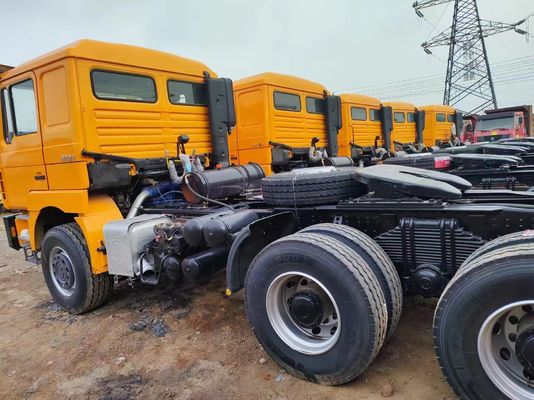 Radial Reifen Design Shacman Traktor Truck F3000 400L 336-420PS 50 mit orangefarbenen Sitzen≤5