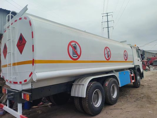 Kraftstoffbehälter für Öllager 6X4 Quadrat Typ-300L Kraftstoffbehälter Sinotruk 9000kg