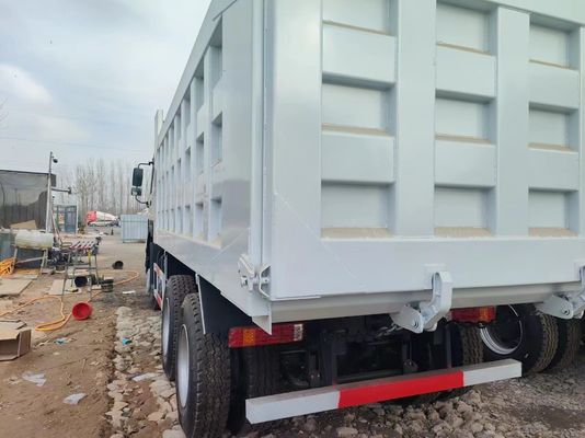 Handgetriebe 420 PS Weißer Sinotruk HOWO 8*4 Dump Truck Secondhand Truck Euro 2/3/4/5