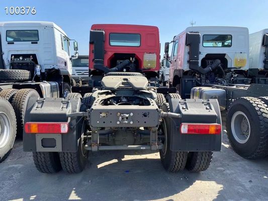 Rohrloser Reifendesign Rotkopf Lkw Sinotruk HOWO 6*4 Traktor Lkw in gutem Zustand