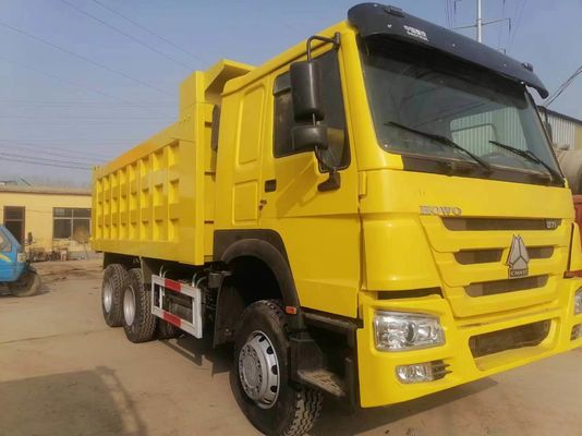 HOWO Sinotruk 460 PS Dump Trucks Benzinfahrzeug Gebraucht Good Fuel Truck 6-8L Motorkapazität