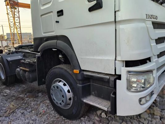 6X4 HOWO 400 PS Hochleistungsschleppwagen Traktor-Lkw mit 1-Jahres-Nachverkaufsservice