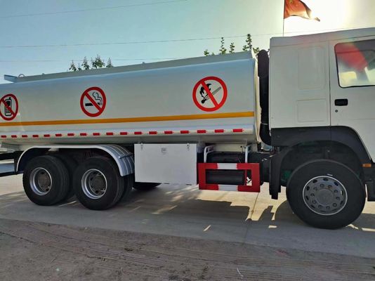 HOWO 6*4 26000 Liter 340 PS Öllieferung Treibstofftransport Tankwagen für ≤5 Sitzplätze