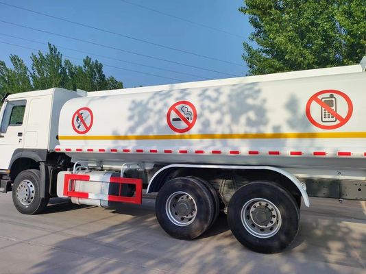 8X4 Kraftstofföl-Tank-Fahrzeug mit 351-450 PS und 30000L Tankkapazität