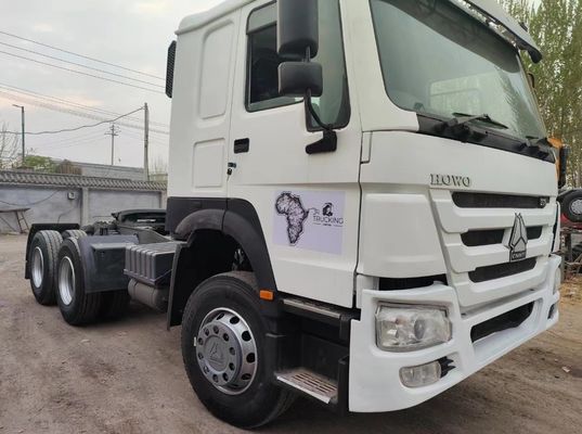 6×4 Antriebsrad Sinotruck HOWO 371HP Traktor Lkw 8,55*2,5*3,5m mit hoher Haltbarkeit