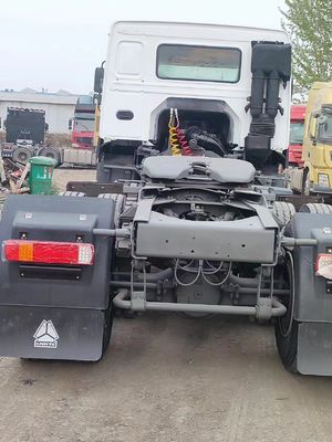 Pferdestärke 351-450 PS Sinotruk HOWO 371 PS 6 mal 4 Dump Truck Vorderheben Stil