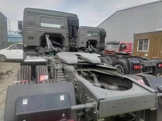 Gebrauchtes Sinotruk HOWO 6X4 10-Rad-Traktor-Lkw mit Schwergetätigkeitsgetriebe in grau