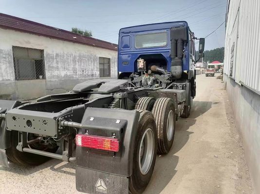 Blauer Sinotruk HOWO 6X4 10-Rad-Traktor mit starker Zugleistung