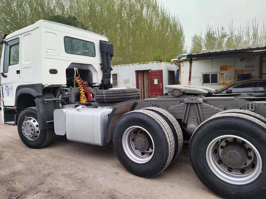 Gebrauchtes Sinotruk HOWO 6X4 8X4 10/12 Räder 371/380/420/400PS Traktorfahrzeug 1 eingeschlossen