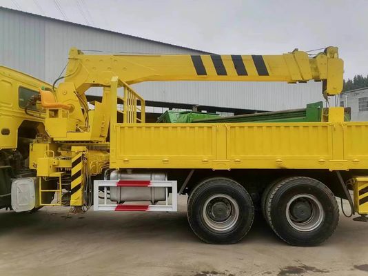 14 Tonnen schwerer hydraulischer mobiler Lkw-Kran mit gerader Bohrmaschine und maßgeschneiderter Kran-Gib 1