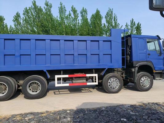 Blauer Gebraucht-Sinotruk HOWO 8*4 Abstoßwagen mit 6-8L-Motorkapazität und Rechtssteuerung