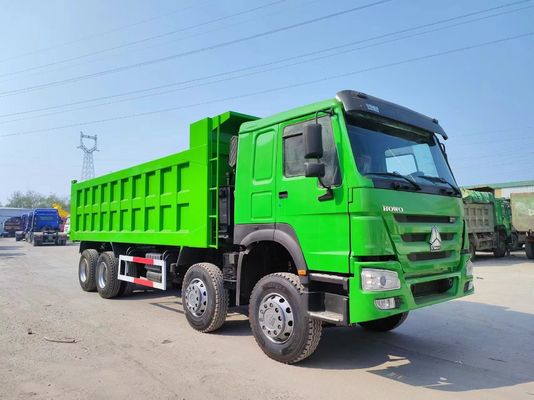 Sinotruk HOWO 8*4 Dump Truck 375 PS Grüne Farbe 10500 x 2600m x 3400mm