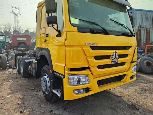 Sinotruk HOWO Schwerlastwagen 6*4 Traktorlastwagen Gelb mit Euro 3/4/5-Emission und ≤5 Sitzplätzen