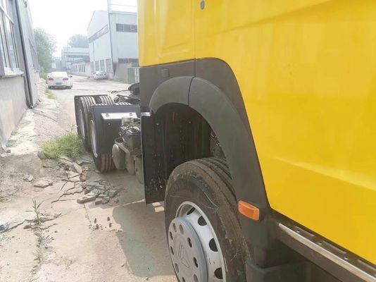 Sinotruk Traktor 6*4 Gelb aus 6-8L Motor