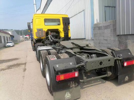 Sinotruk Traktor 6*4 Gelb aus 6-8L Motor