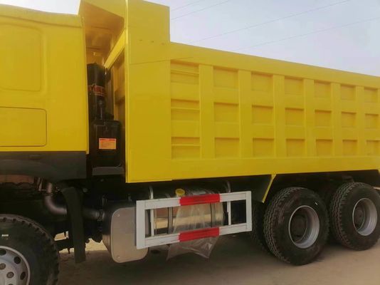 Radial Reifen Design Sinotruck HOWO 6*4 Gelber Dump Truck mit Handgetriebe
