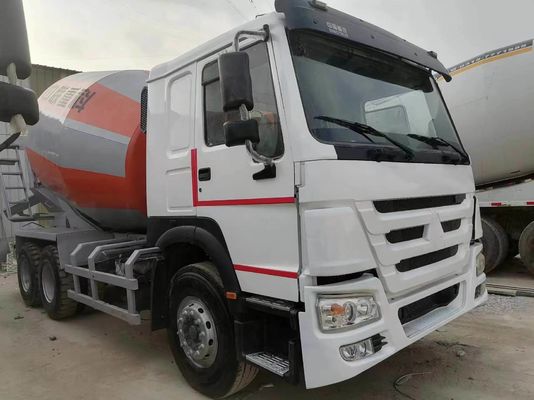 6×4 Sinotruck HOWO Mischtankschiff mit 8500x2500x3600mm Größe