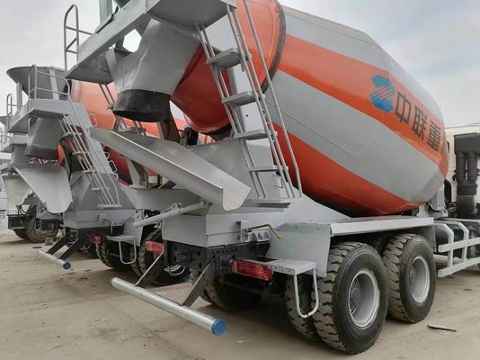 6×4 Sinotruck HOWO Mischtankschiff mit 8500x2500x3600mm Größe